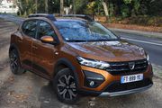 La marque auto Dacia séduit de plus en plus les Français