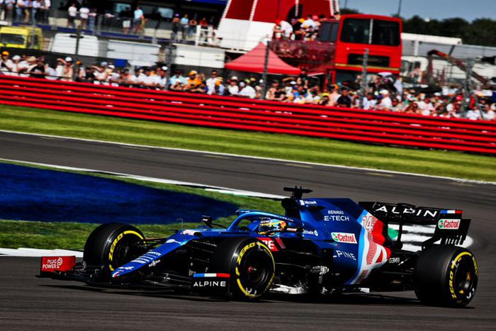 GP F1 de Silverstone : Hamilton arrache la victoire, Verstappen out